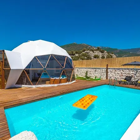 לינה וארוחת בוקר Kalkan Dome & Deluxe קס