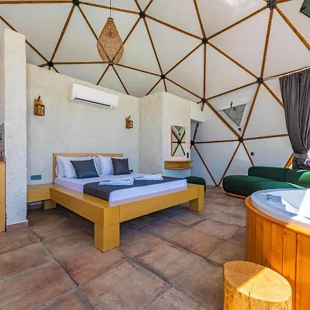 לינה וארוחת בוקר Kalkan Dome & Deluxe