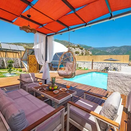 לינה וארוחת בוקר Kalkan Dome & Deluxe *