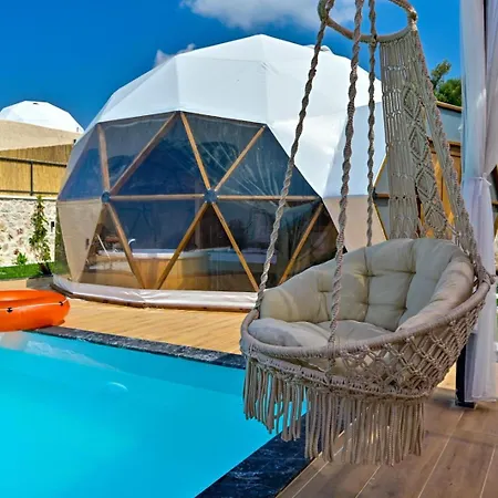 Kalkan Dome & Deluxe לינה וארוחת בוקר